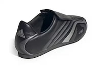 Minimalist Slip-On Sneakers Image 4