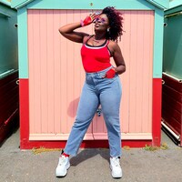 Size-Inclusive Organic Jeans Image 3