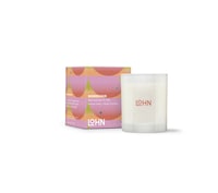 Limited-Edition Holiday Candles Image 2