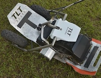 Triple-Wheeled Steel Electric Scooters Image 5