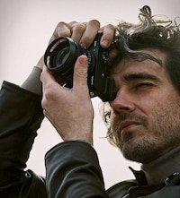 Professional Micro-Sized Camera Models Image 1