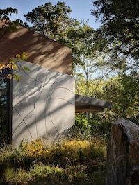 Sculpted Oak Grove Houses Image 4