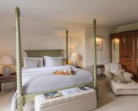 Luxurious Scottish Whisky Hotels Image 2