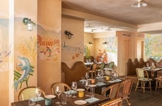 Vibrant NYC Seafood Restaurants