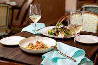 Vibrant NYC Seafood Restaurants Image 3