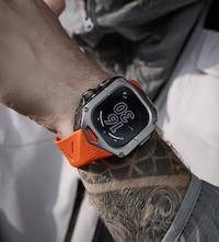 Sculptural Metallic Smartwatch Cases Image 1