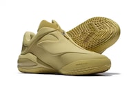 Signature Court Shoe Styles Image 1