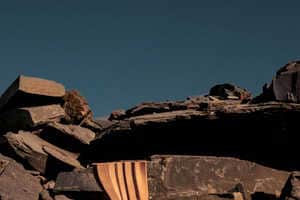 Column-Inspired Wood Dust Furniture Article Thubnail