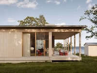 Coastal Summer Calm Homes Image 1