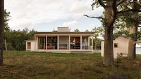 Coastal Summer Calm Homes Image 3