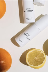 Fast-Absorbing Brightening Serums Image 2