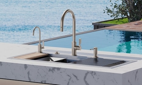 Refined Outdoor Fixtures