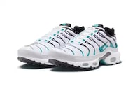 Bold Tonal Sneaker Revivals Image 3