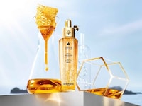 Anti-Aging Honey-Infused Luxury Skincare Image 3