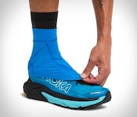 Ultra-Long Run Sneaker Styles Image 3