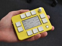 Display-Integrated Palm-Side Pads Image 3