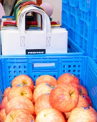 Grocer-Inspired Installations Image 6