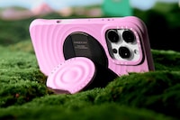 Minimal Garden-Inspired Tech Lines Image 5