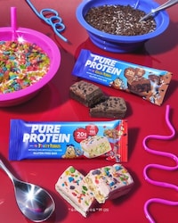Nostalgic Cereal Protein Bars Image 1
