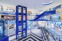 Balanced Retail Atmosphere Image 1
