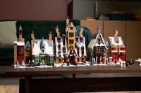Magical Puzzle Displays Image 2