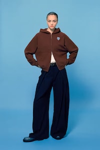 Layering Streetwear Campaigns Image 3