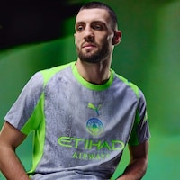 Weather-Inspired Sporty Kits Image 4