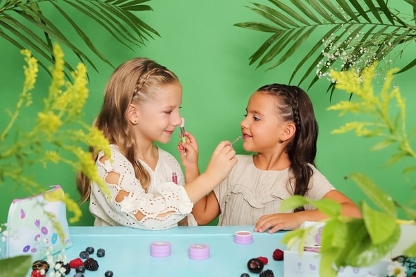 Berry-Inspired Kids Makeup Kits
