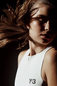 Elevated Fall Tennis Fashion Image 3