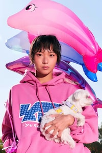 Stylish Urban Picnic Apparel Image 3