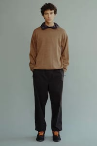 Minimalist Outdoor Fall Fashion Image 1