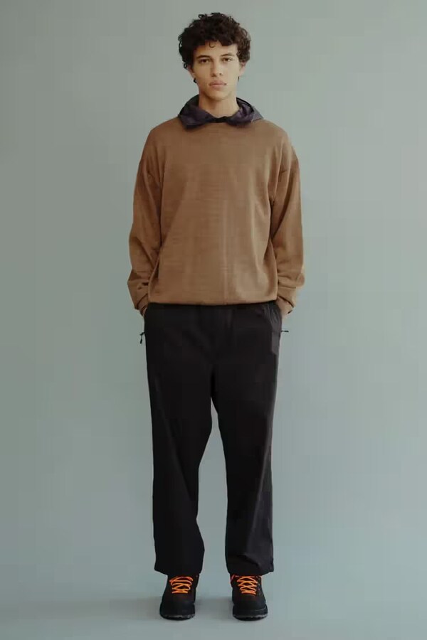Minimalist Outdoor Fall Fashion