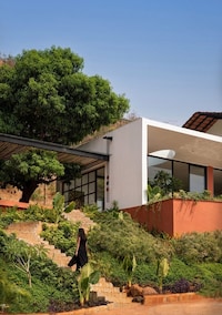 Biophilic Mountain Retreats Image 2