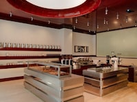 Modernist Art-Deco Cafés Image 2