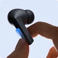 Dynamic Spatial Audio Earbuds Image 4