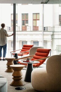 Contemporary Office Design Image 3
