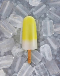 Glowing Functional Ice Pops Image 3