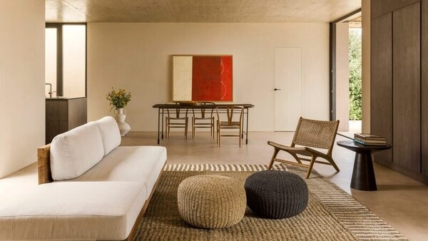 Australian Coastal Courtyard Design Trends Reference: Coastal Courtyard Homes