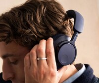 Dynamic Adjustment Headphones Image 3