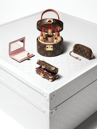 Luxurious Beauty Collections Image 2