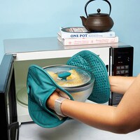 Circular Oven Mitts