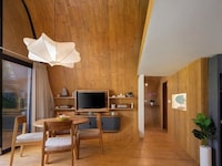 Climate-Responsive Prefab Homes Image 3