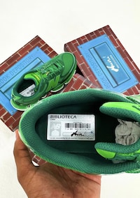 Green High-Performance Sneakers Image 3