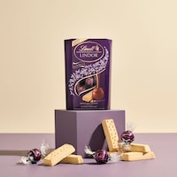 UK-Exclusive Shortbread Chocolates Image 1