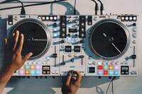 Motorized Dj Controllers