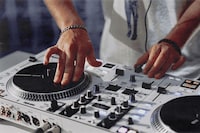 Motorized Dj Controllers Image 2