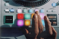 Motorized Dj Controllers Image 3
