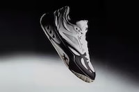 Sculpted Monochrome Runners Image 2