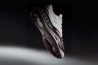 Sculpted Monochrome Runners Image 3
