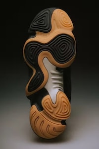 Biomorphic Retro Runners Image 3